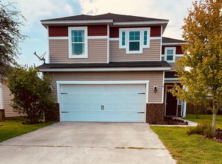 18 Spring Lake Cir, Savannah, GA 31407