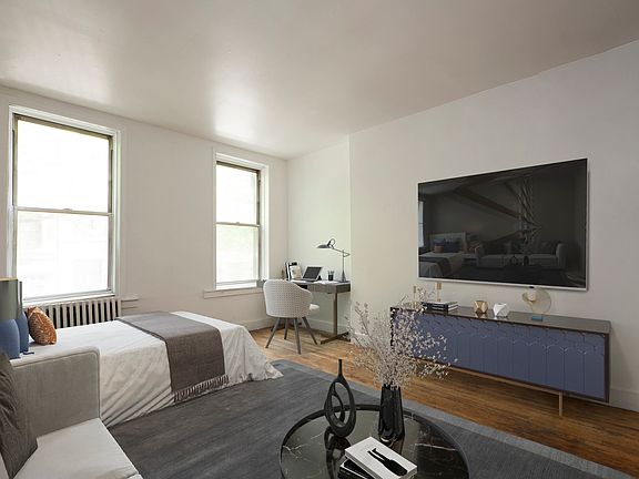2nd image of 512 E 13th St APT 4C
