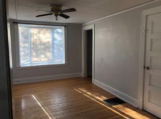 4 Carver St, Bridgeport, CT 06610