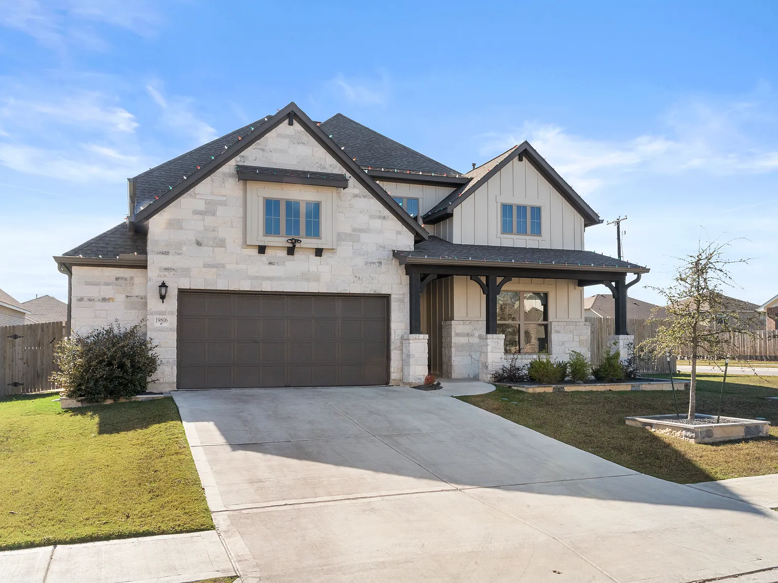 5 bed, 2919 sqft, $3,100 — Photo 1