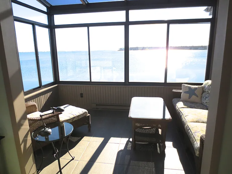 312 E Montauk Hwy — Photo 17