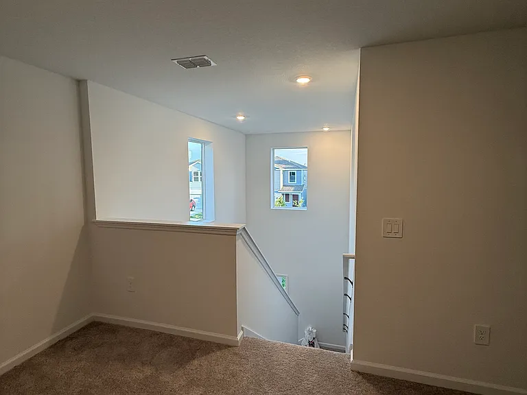 3367 Alexander Dr — Photo 9