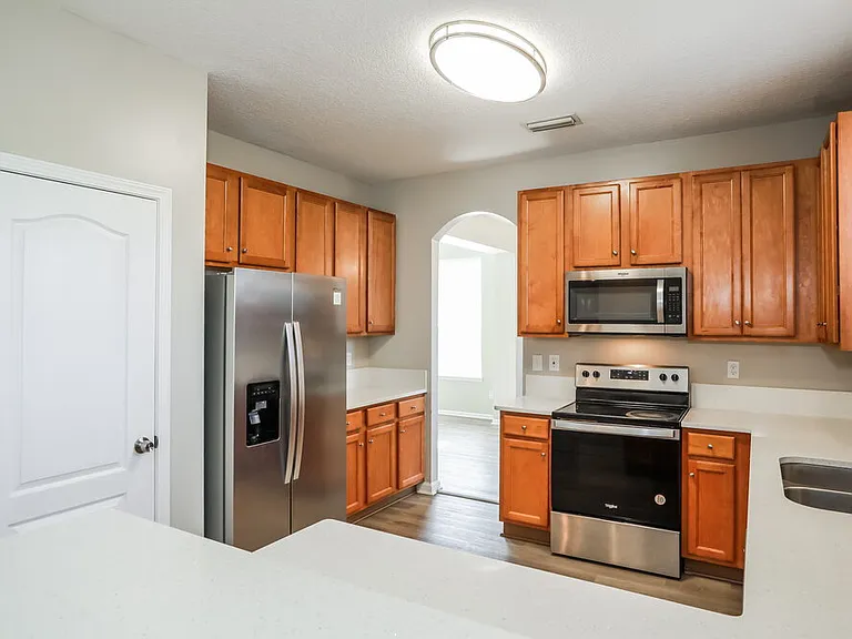 880 Thoroughbred Dr — Photo 9