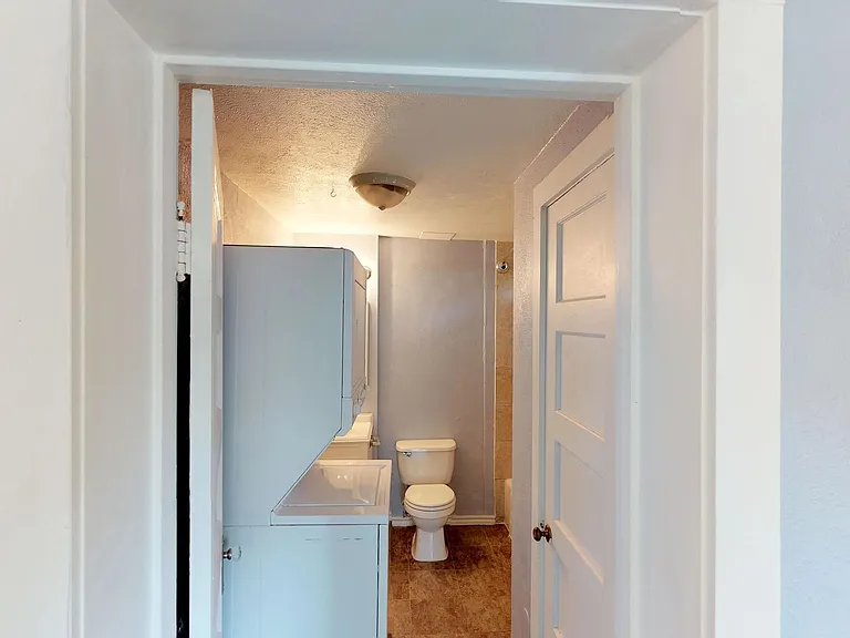 314 Texas St — Photo 15