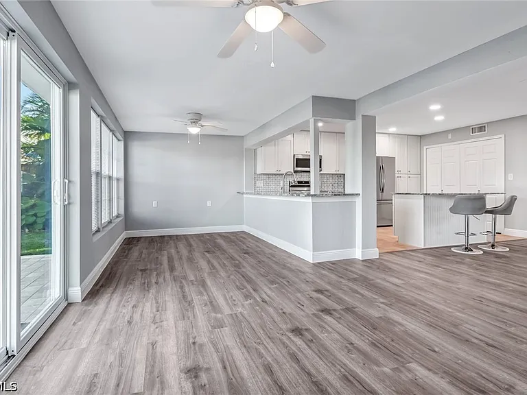 4312 S Bay Cir — Photo 8
