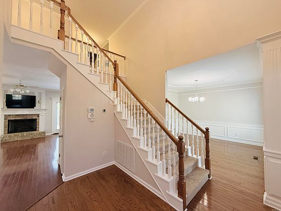4th image of 14812 Chambery Dr