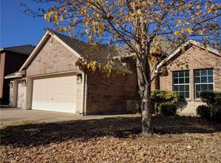 1107 Glencoe Dr, Glenn Heights, TX 75154