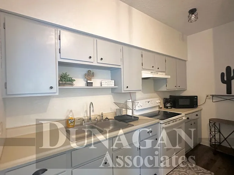507 W Hagerman St — Photo 3