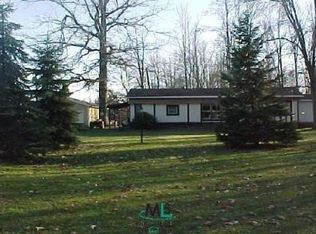 11593 S Rynn Rd, Emmett, MI 48022