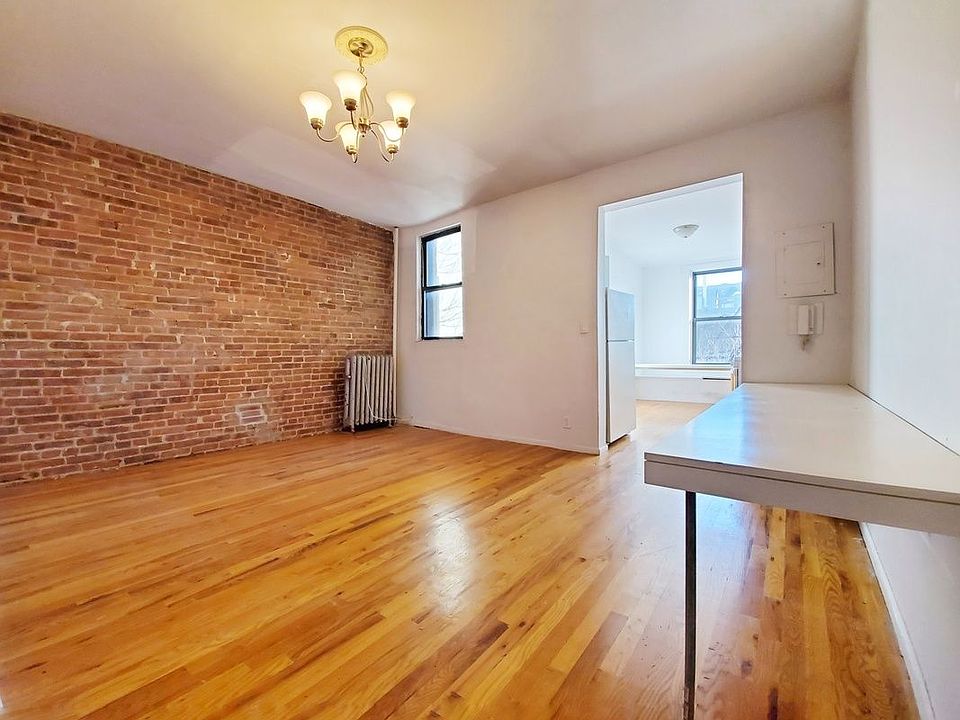 1st image of 786 Park Pl #4