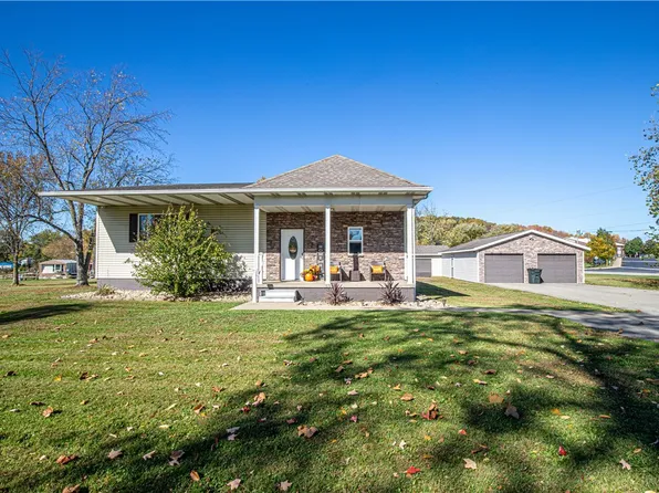 33 W Elm St, Fairchance, PA 15436