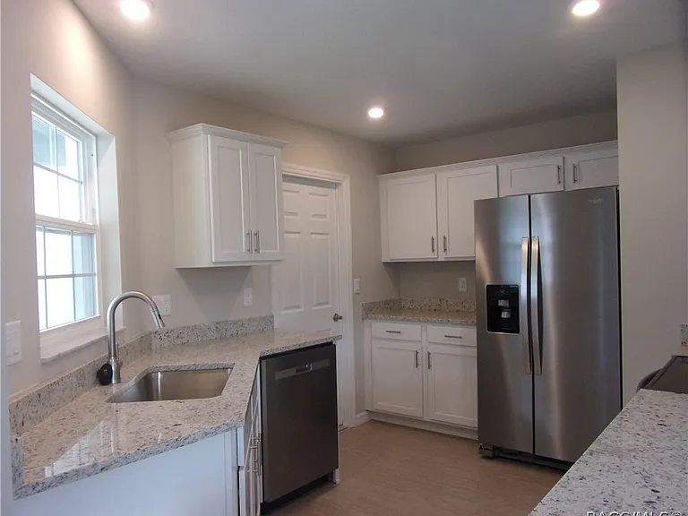 10494 S Drew Bryant Cir — Photo 5