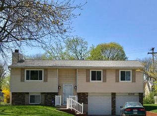 1233 Coolidge Rd, Lansing, MI 48912
