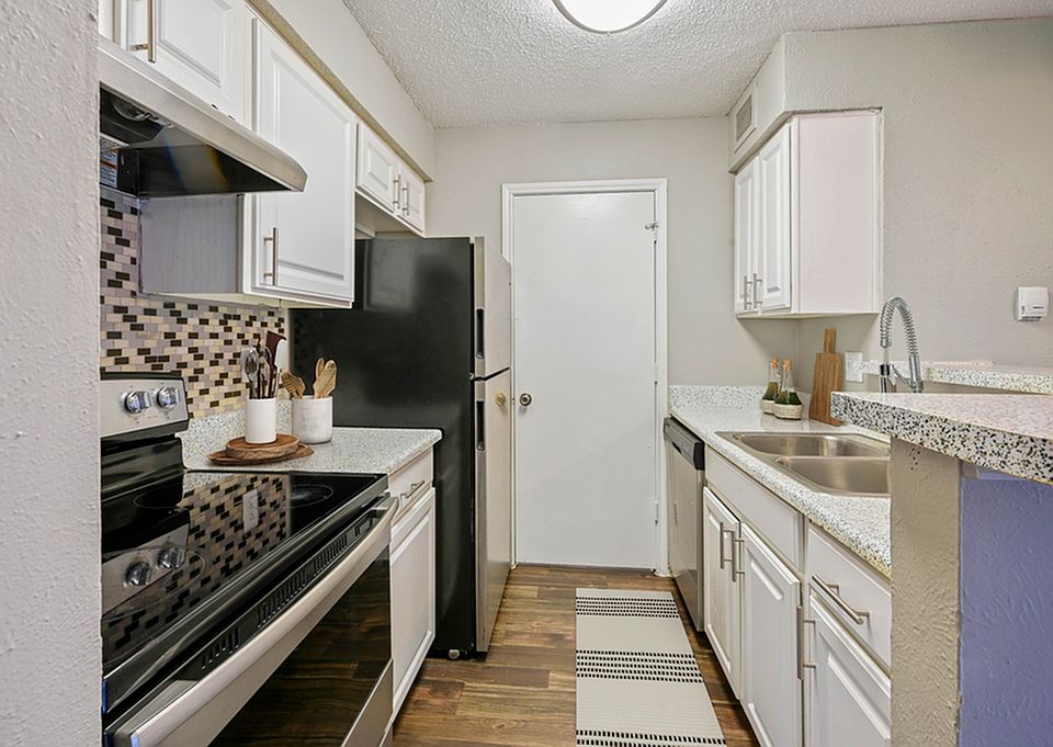 Westmoor Apartment Homes