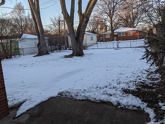 4th image of 1489 Bowers Ave