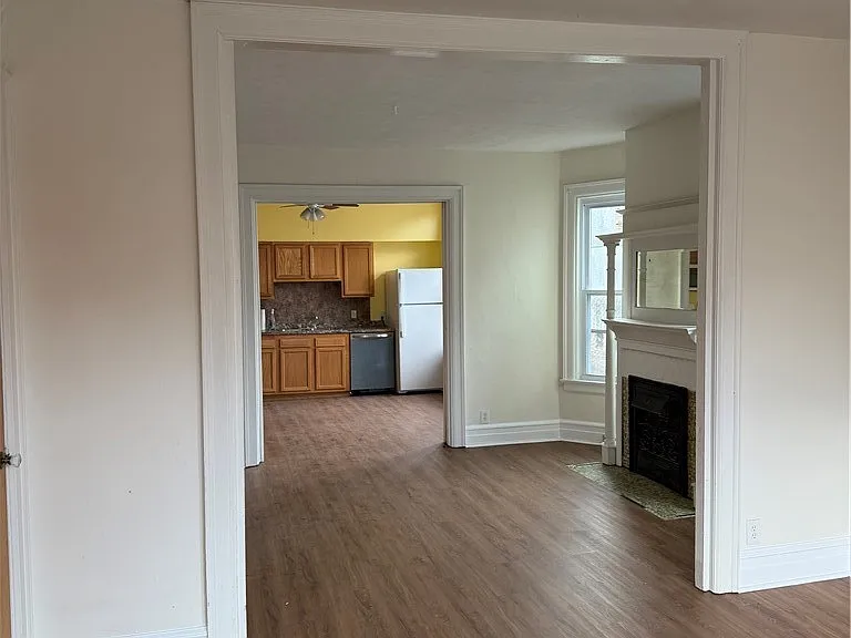 1015 Elmwood Ave #2 — Photo 8