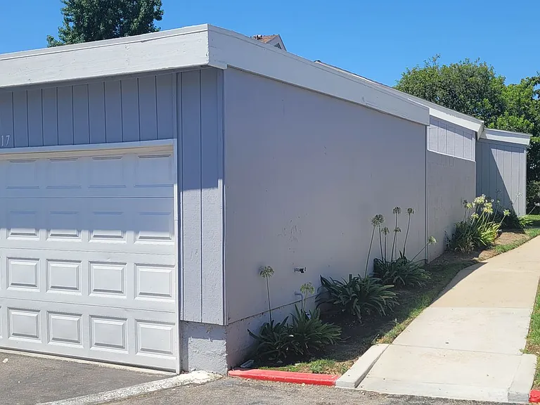1017 Quiet Creek Ln — Photo 6