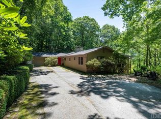 21 E View Rd, Highlands, NC 28741