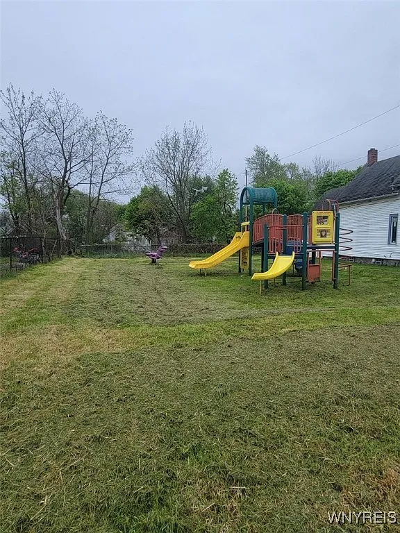 17 Earl Pl #49 photo 1
