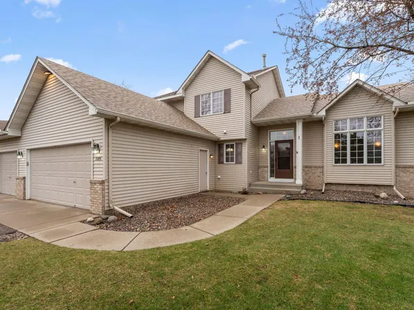 9385 Parkside Dr, Woodbury, MN 55125