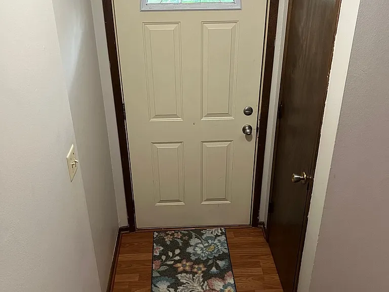 35 E Pleasant View Dr — Photo 11