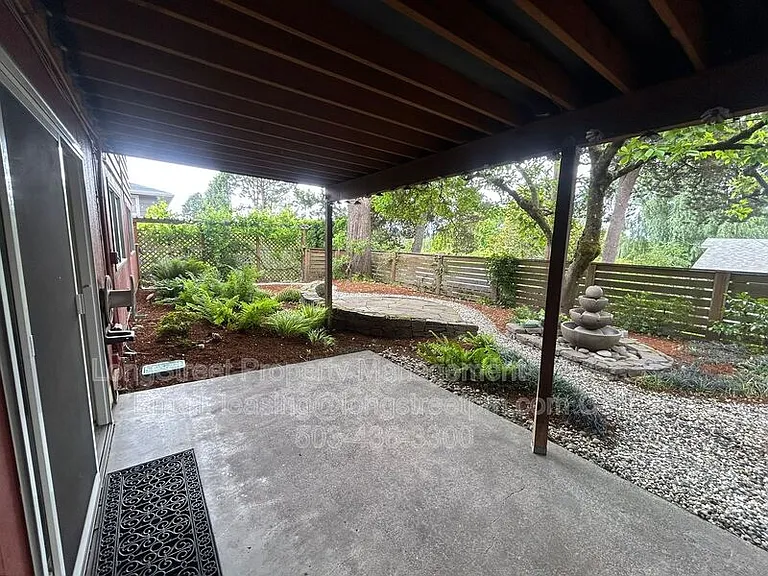 1243 SW Texas St — Photo 21