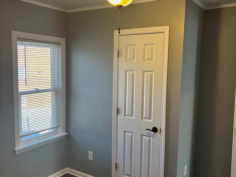 1008 N 48th Ave — Photo 11