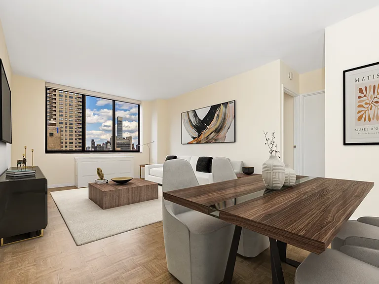 245 E 44th St #9A — Photo 1