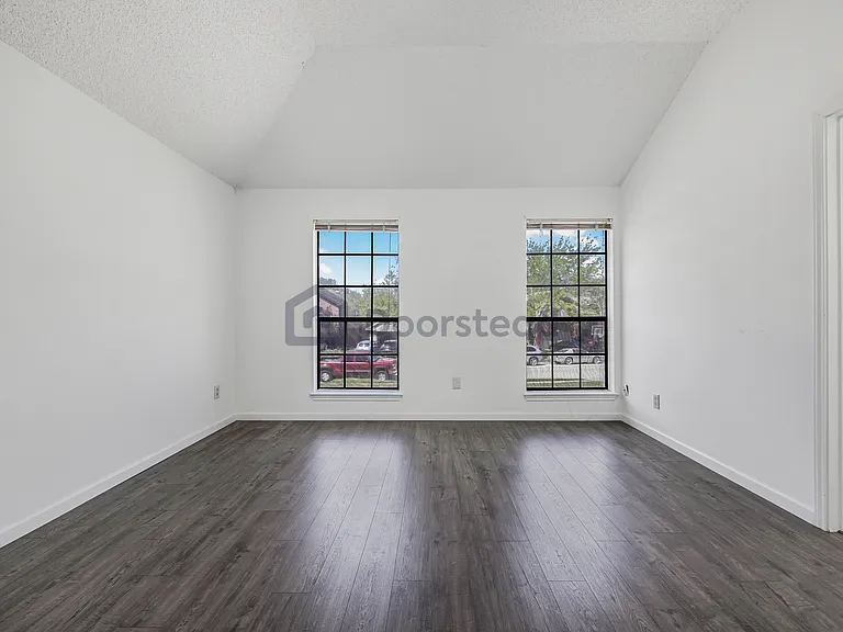 4707 Fallenash Dr — Photo 37