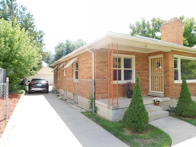 2nd image of 1164 E Roosevelt Ave
