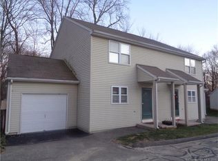 22 Walnut St, Cheshire, CT 06410