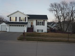 2037 Ashlynd Dr, Coralville, IA 52241