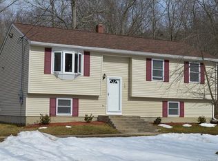 468 Kemp Rd, Hampton, CT 06247