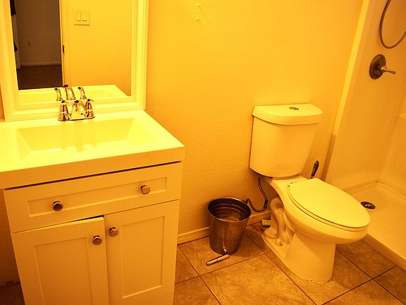 5th image of 13223 El Cajon Dr