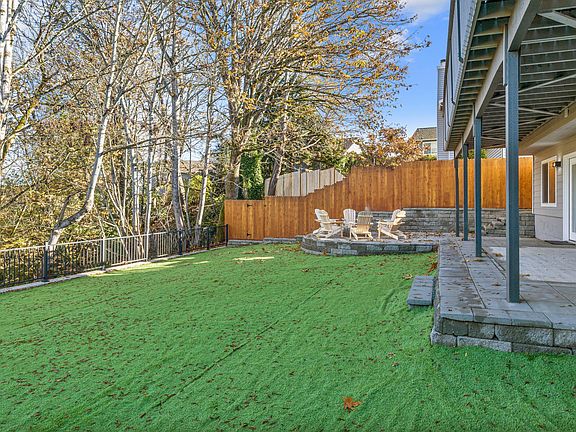 5th image of 16638 126th Ave NE