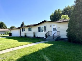 2104 4th Ave E, Williston, ND 58801