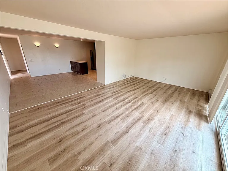 402 Avenida Granada #A — Photo 5