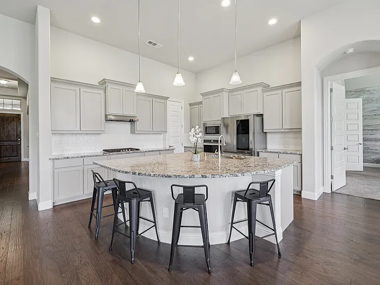 1656 Pegasus Dr — Photo 10