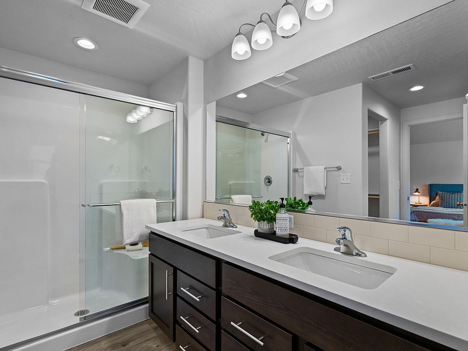 3278 NW 11th St Redmond OR Zillow