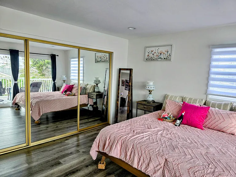 2548 E Wilson Ave — Photo 56