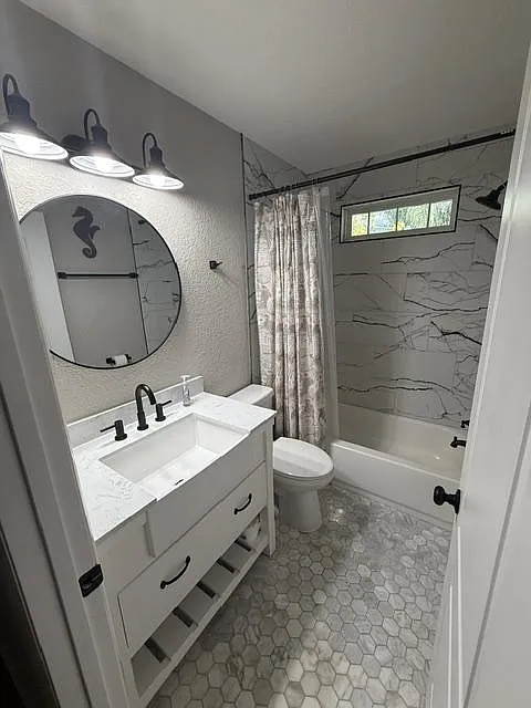 4 bed, 2.0 bath, 1300 sqft, $910 — Photo 2