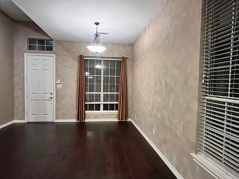 5313 Stone Brooke Xing — Photo 7