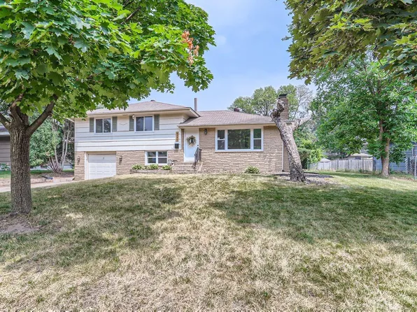 6336 Orchard Ave N, Brooklyn Center, MN 55429