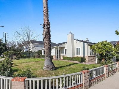 5403 Strohm Ave, North Hollywood, CA, 91601