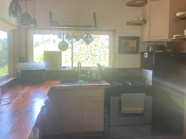 1563 Raven Hill Rd, Tazewell, TN 37879