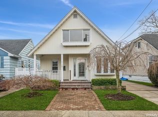 925 Pacific St, Baldwin, NY 11510