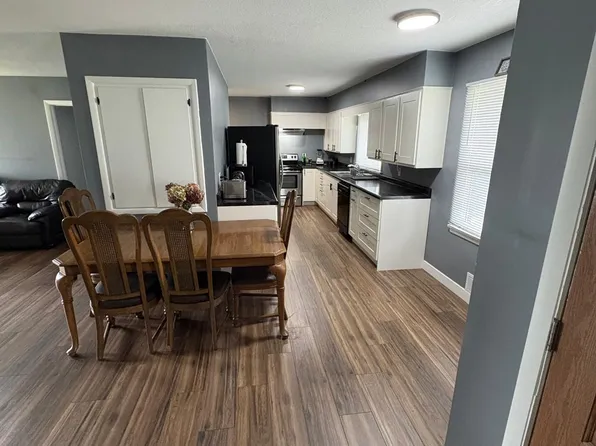 626 16th St, Ames, IA 50010