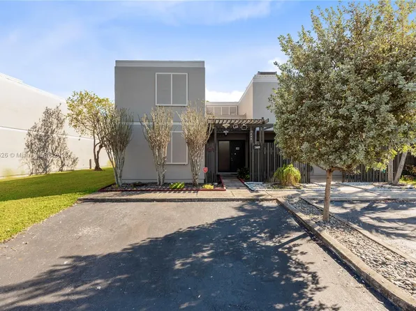 1449 NW 113th Way #1449, Hollywood, FL 33026