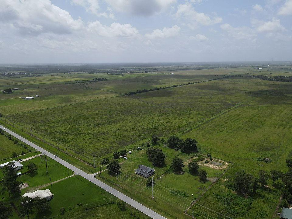 2nd image of 17 Highway 90