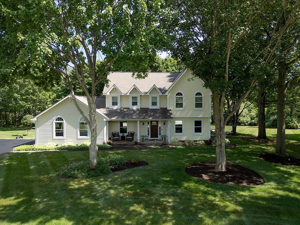 1st image of 39W811 Hoeweed Ln